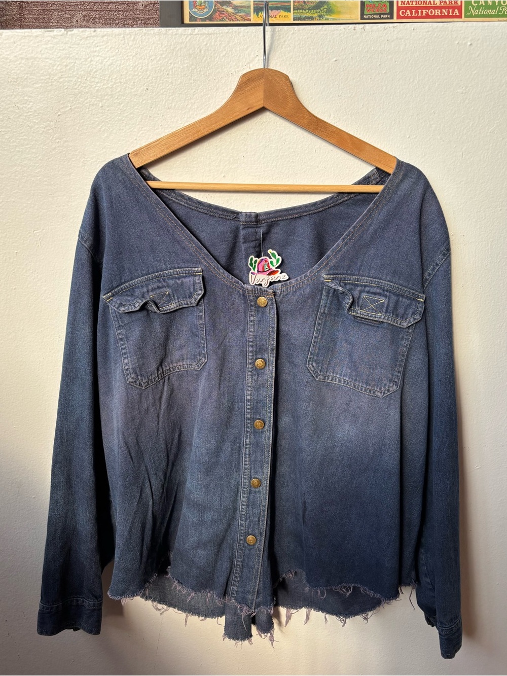 Vintage- Women's Denim Button Cardigan - Blue